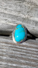 Load image into Gallery viewer, Kingman Turquoise and Silver Ring Size 9 1/2