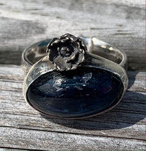 Load image into Gallery viewer, Kyanite and sterling silver ring size 7